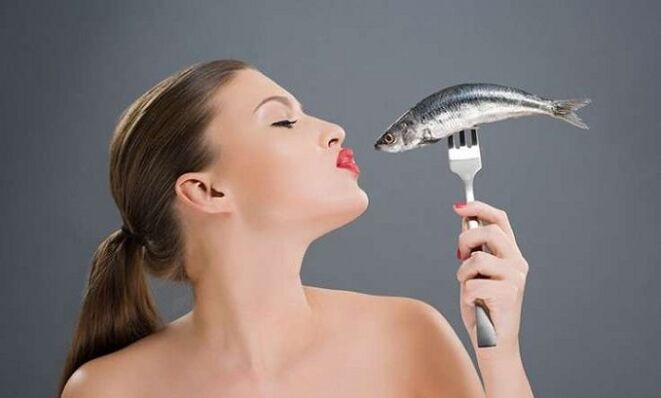 Raw fish eats